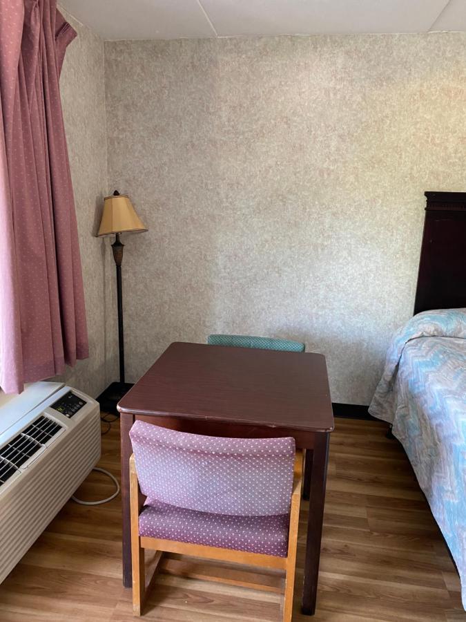 Riverfront Lodge Burkesville Dış mekan fotoğraf