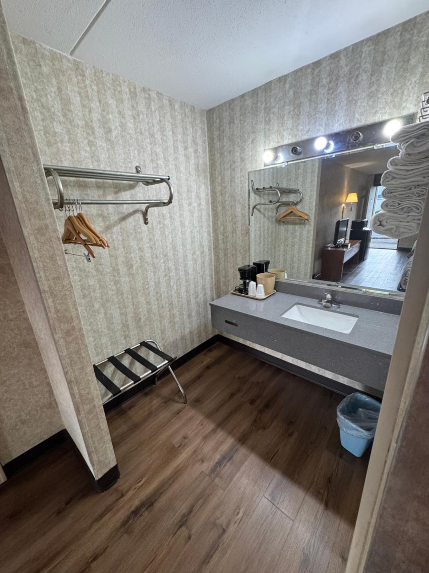 Riverfront Lodge Burkesville Dış mekan fotoğraf